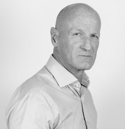 simon-mccrum-jpeg
